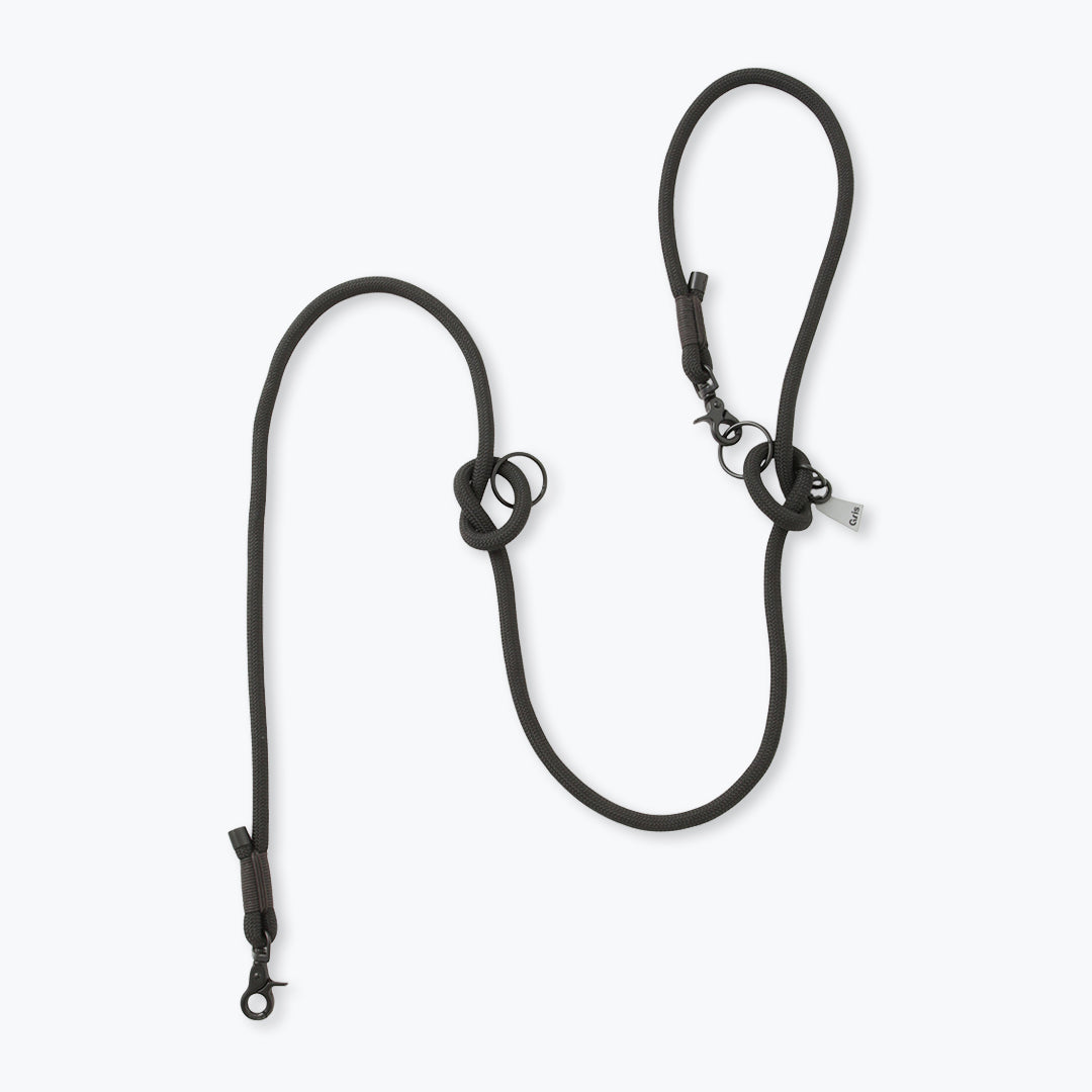 THE SHOULDER LEASH