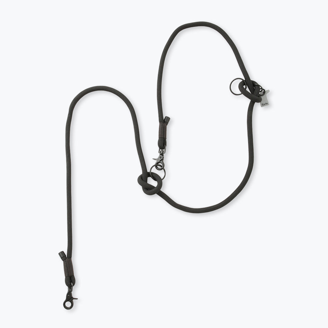 THE SHOULDER LEASH